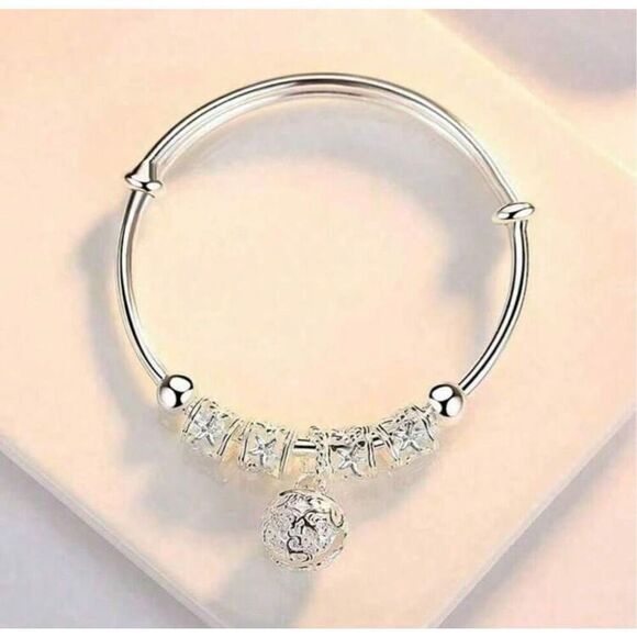 Adjustable Silver Bracelet - Picture 3 of 3